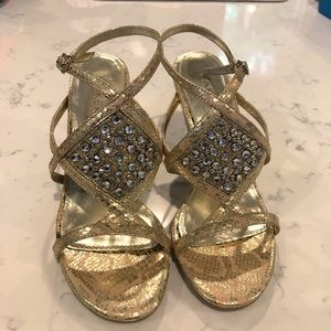 NEW in Box Bakers Rhinestone Gold Wedge Heel with Replacement Stones